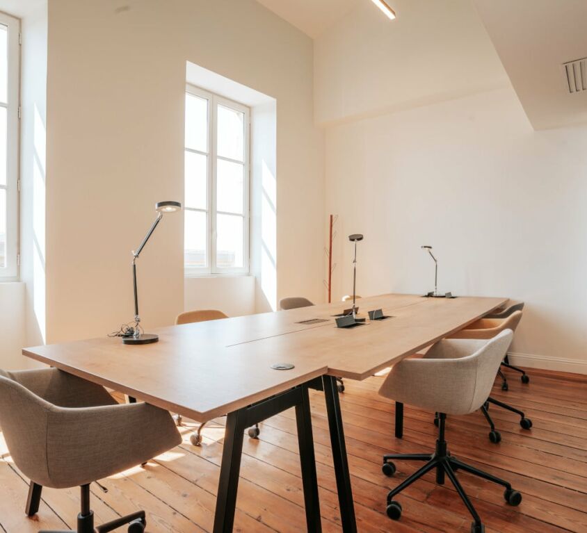Location de bureaux partagés à Bordeaux : pourquoi choisir un espace de coworking ?