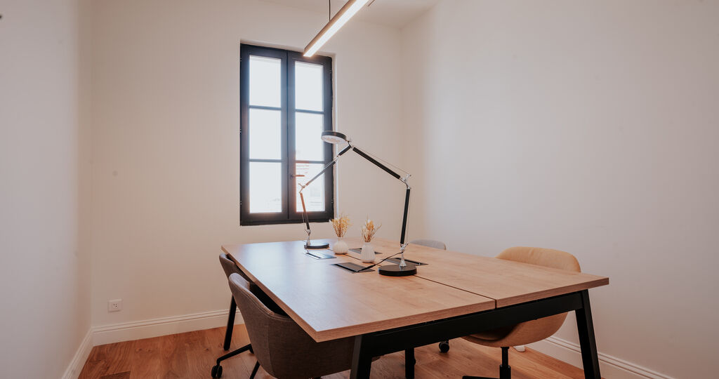 Comment un bureau privé en coworking peut faciliter votre implantation à Bordeaux ?